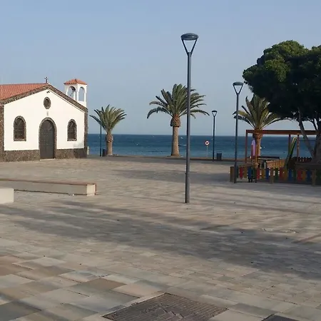 El Mirador Apartment *